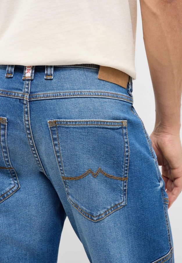 Pánské džínové kraťasy MUSTANG Freemont Shorts klasicky modré-seprané - 33